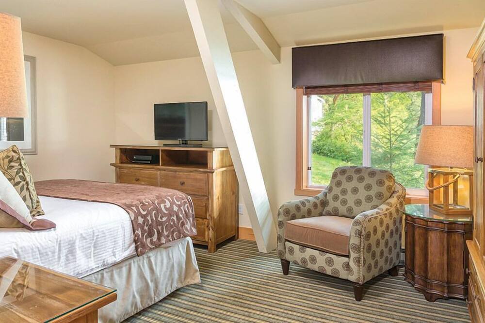 Photo of Bedroom in Deer Harbor