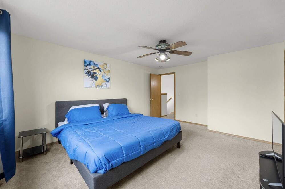 Photo of Bedroom in Pleasant Valley