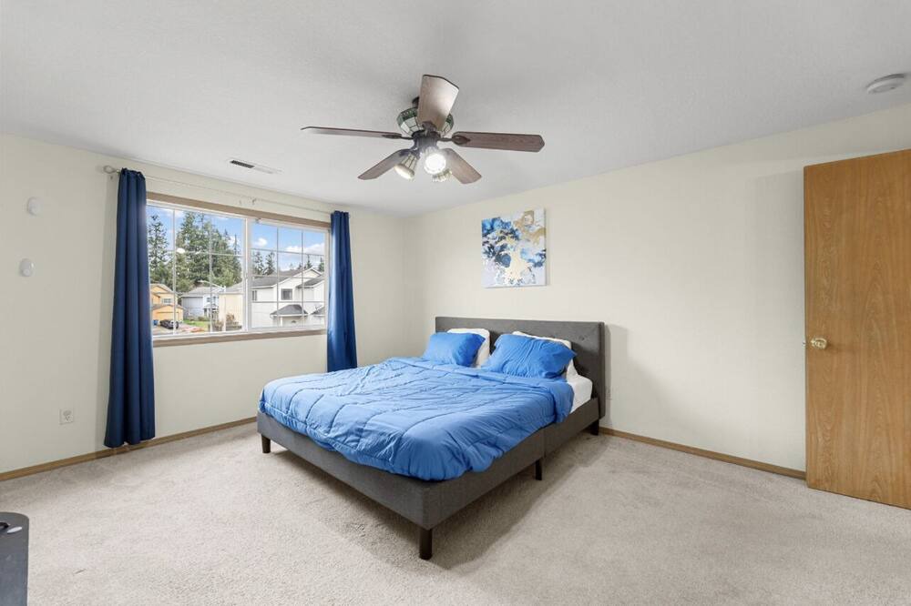 Photo of Bedroom in Pleasant Valley