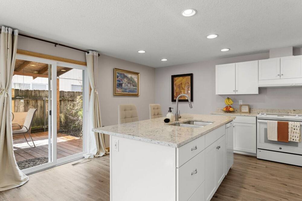 Photo of Kitchen in Pleasant Valley