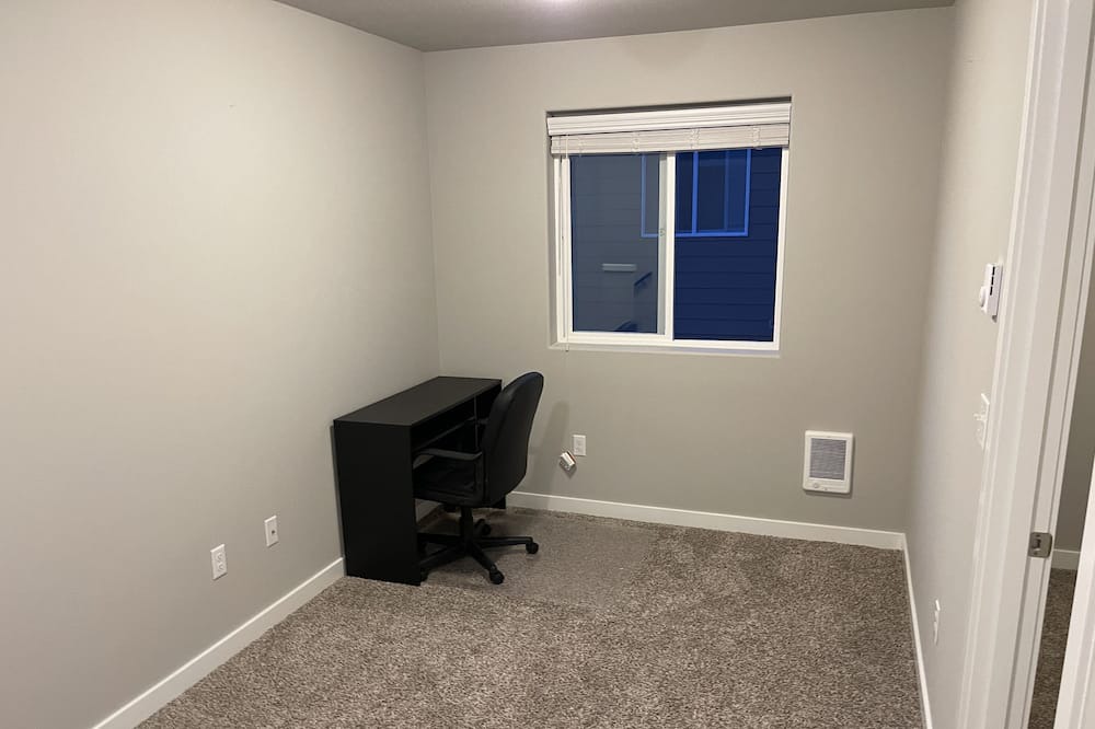 Photo of Bedroom in South Tacoma