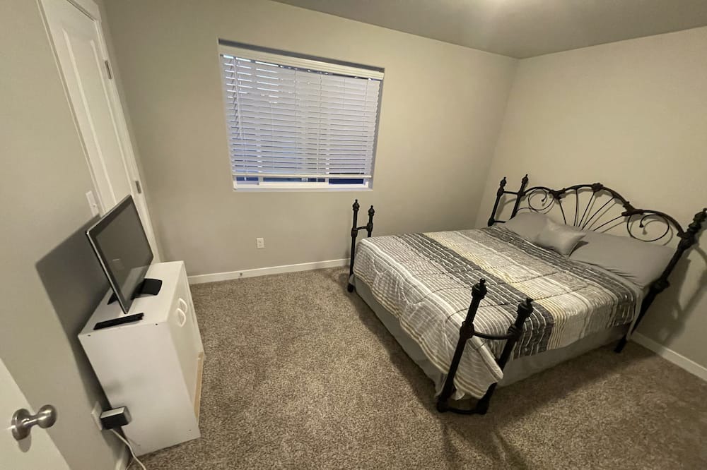 Photo of Bedroom in South Tacoma