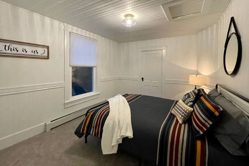 Photo of Bedroom in Poulsbo