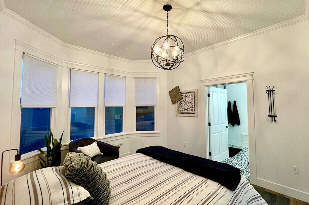 Photo of Bedroom in Poulsbo