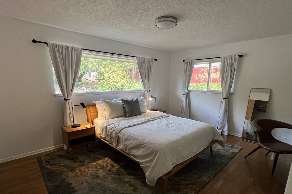 Photo of Bedroom in South End