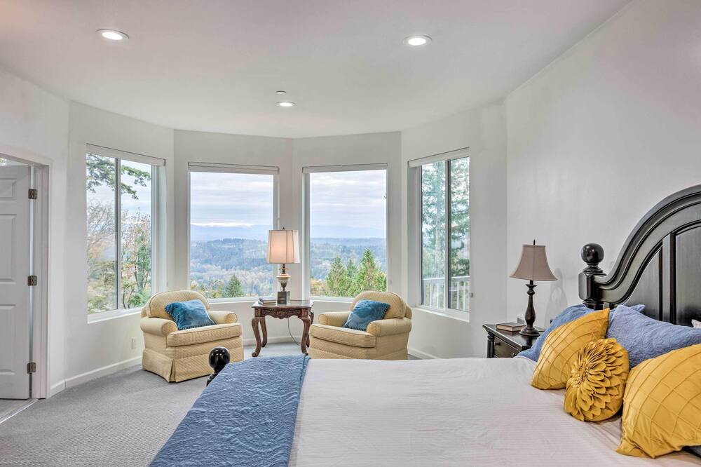 Photo of Bedroom in Issaquah