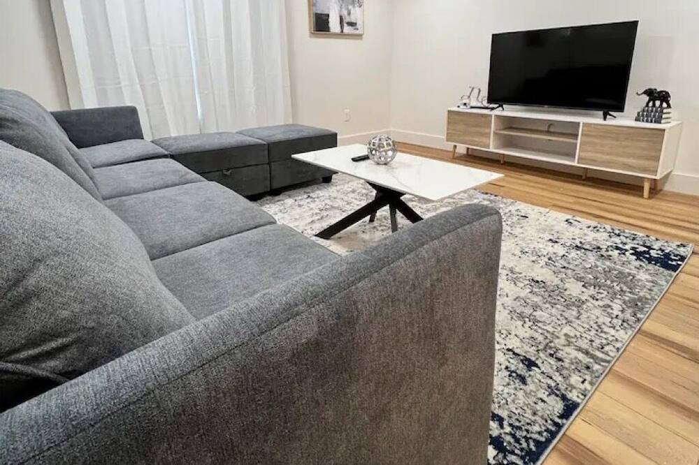 Photo of Livingroom in Eastside
