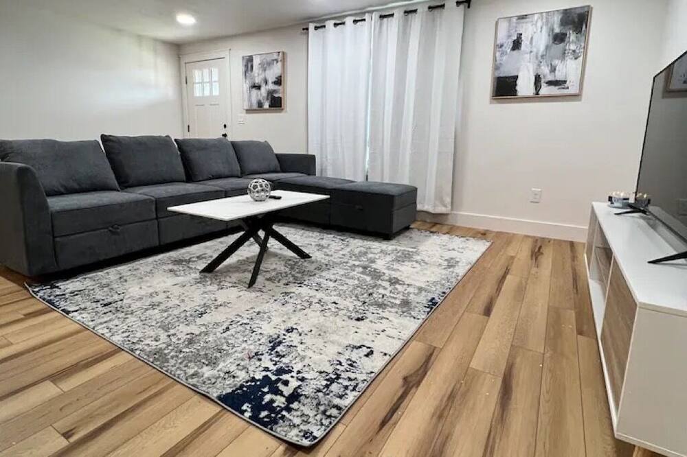 Photo of Livingroom in Eastside