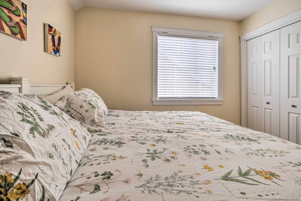 Photo of Bedroom in Oroville