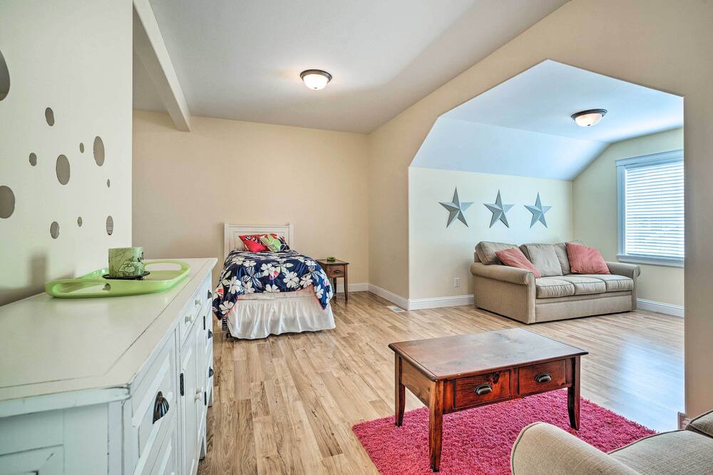 Photo of Bedroom in Oroville