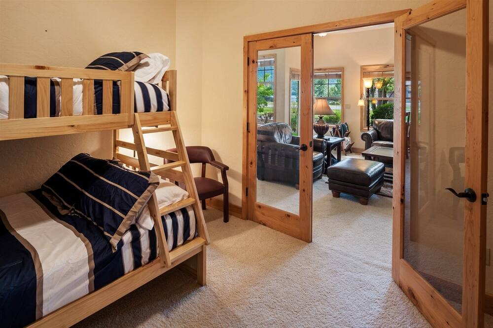 Photo of Bedroom in Dover Bay