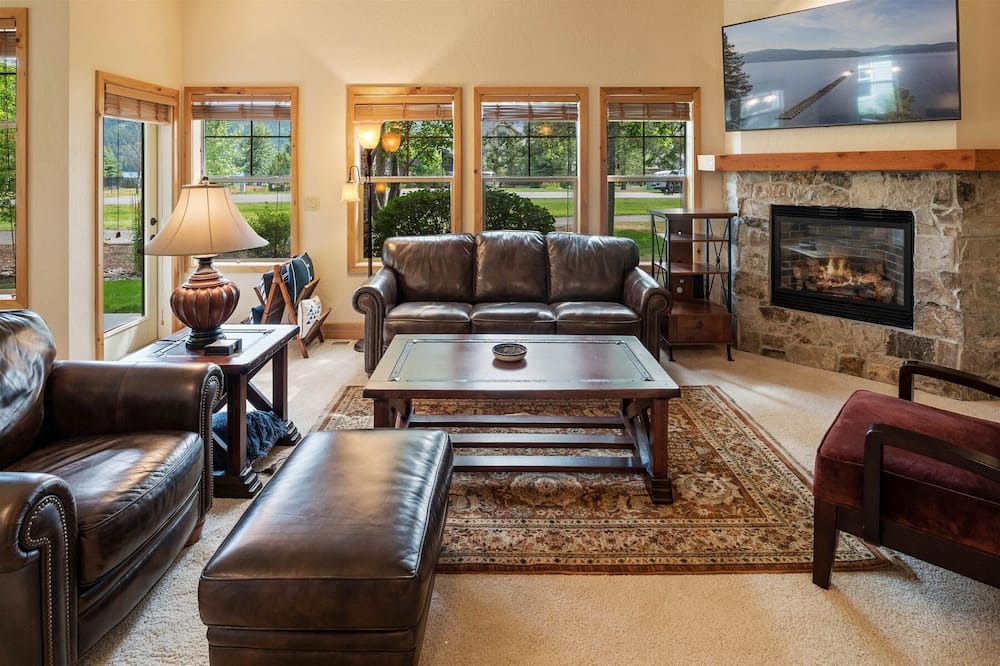 Photo of Livingroom in Dover Bay
