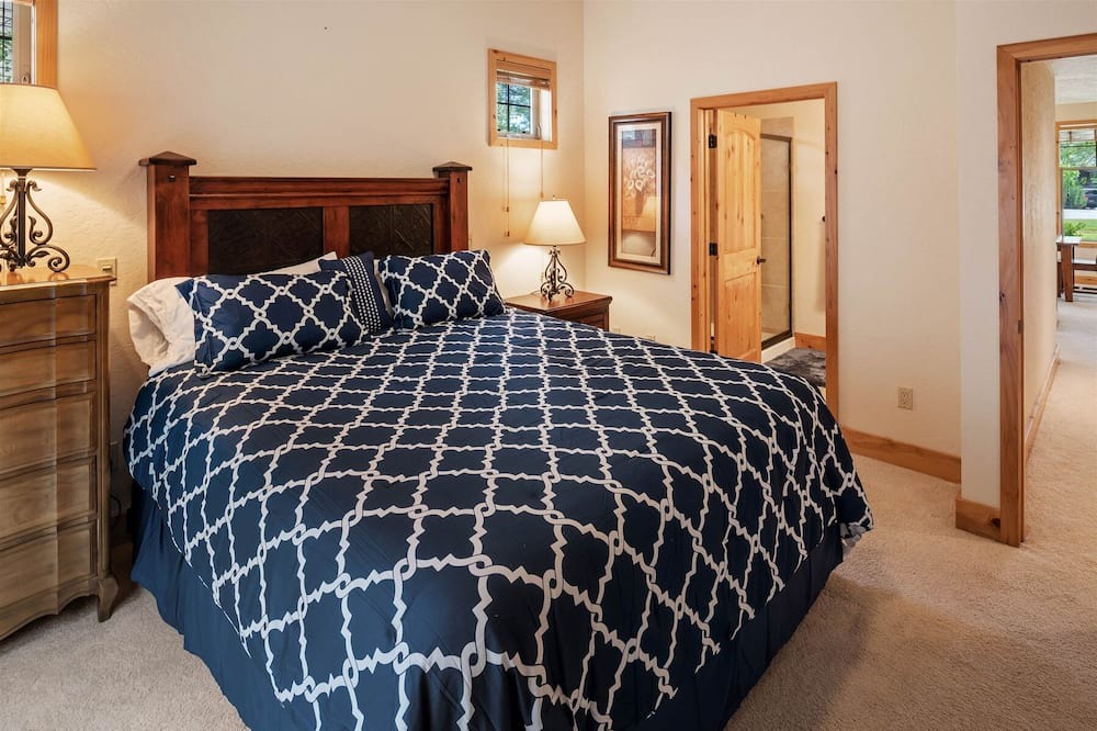 Photo of Bedroom in Dover Bay
