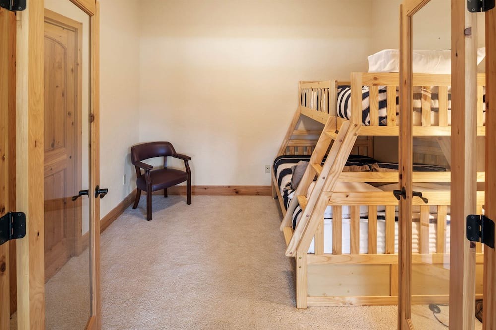 Photo of Bedroom in Dover Bay
