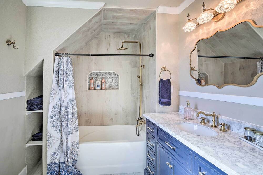 Photo of Bathroom in Mineral