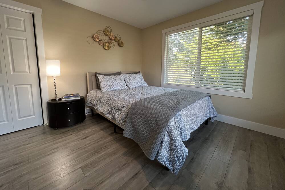 Photo of Bedroom in Monroe