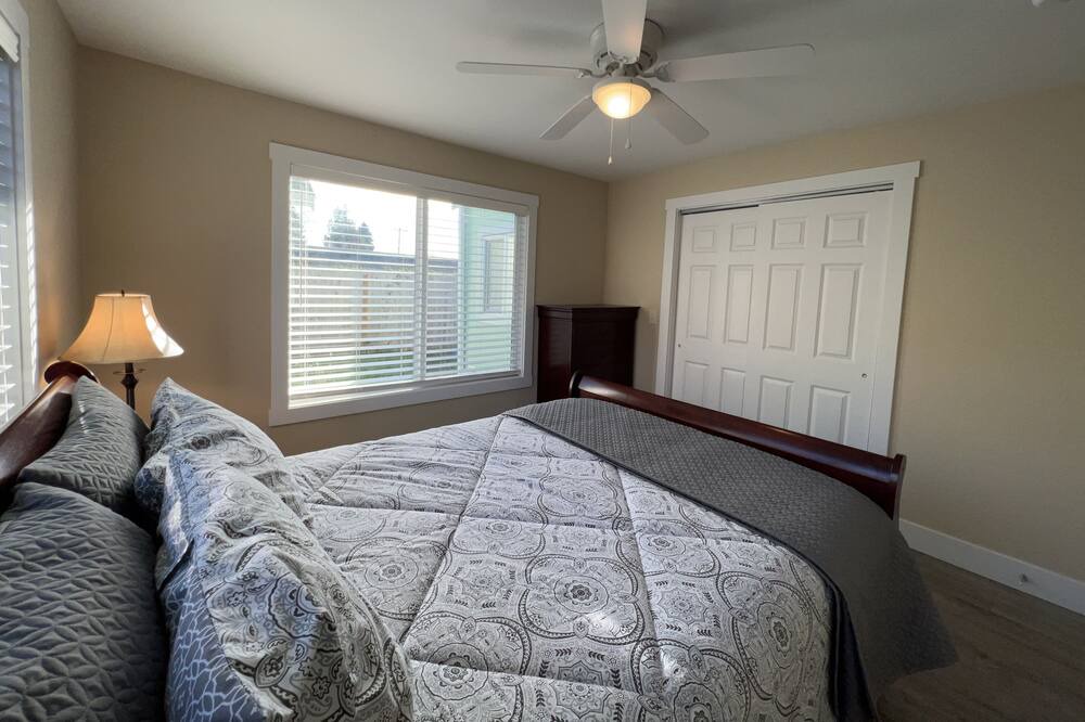 Photo of Bedroom in Monroe