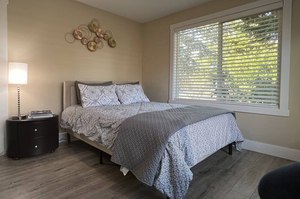 Photo of Bedroom in Monroe