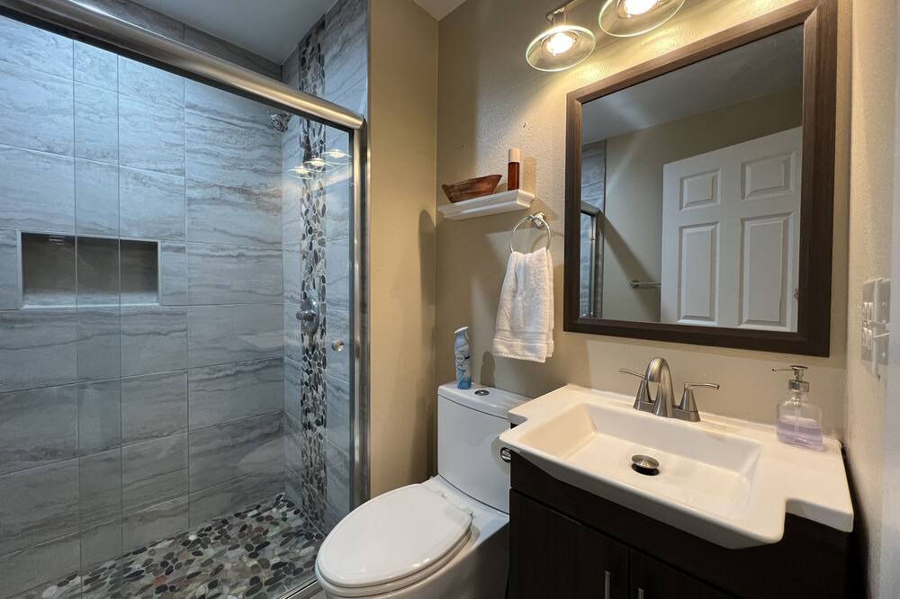 Photo of Bathroom in Monroe
