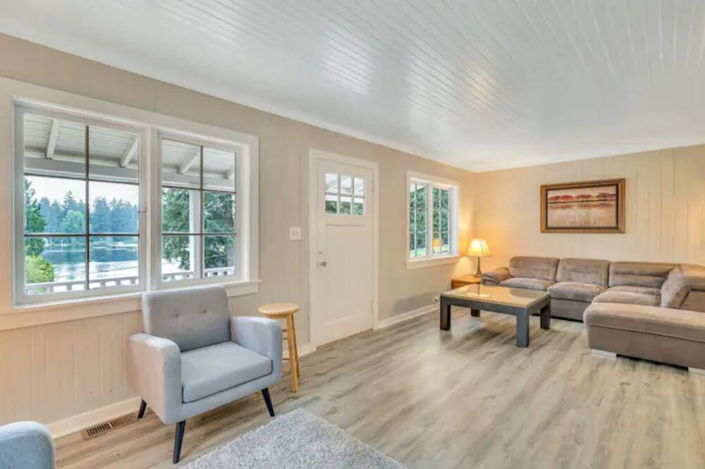 Photo of Bedroom in East Renton Highlands