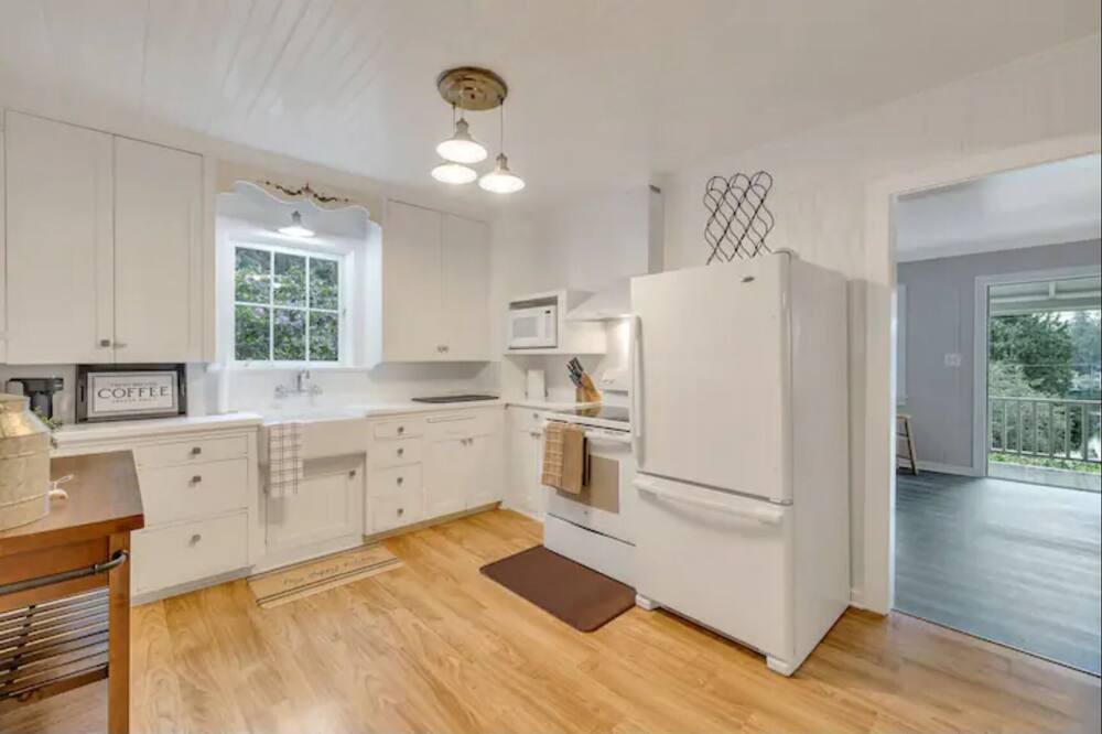 Photo of Kitchen in East Renton Highlands