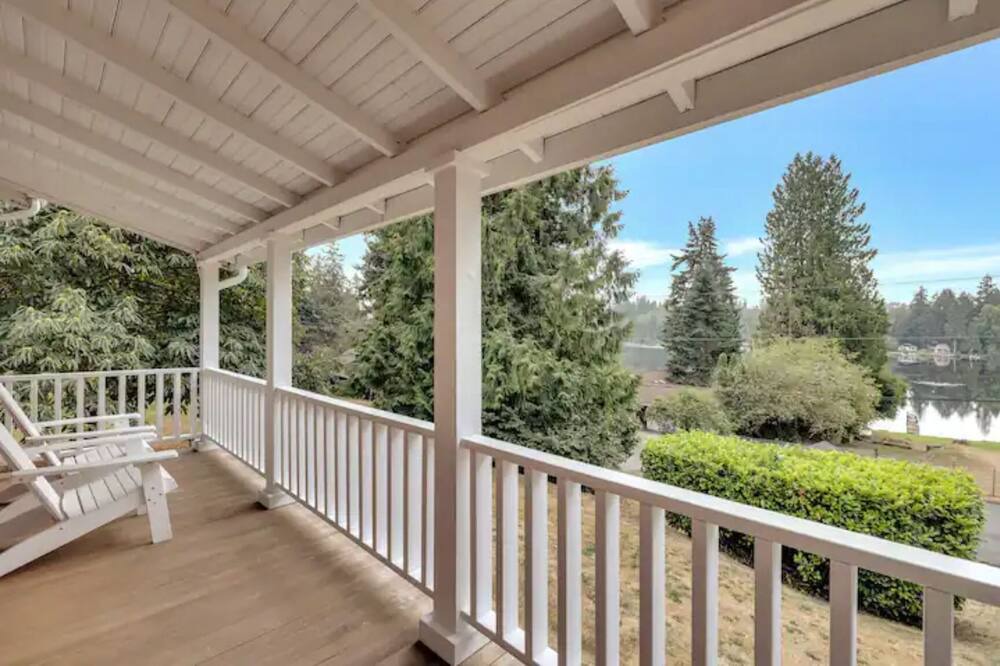 Photo of Patio Balcony in East Renton Highlands