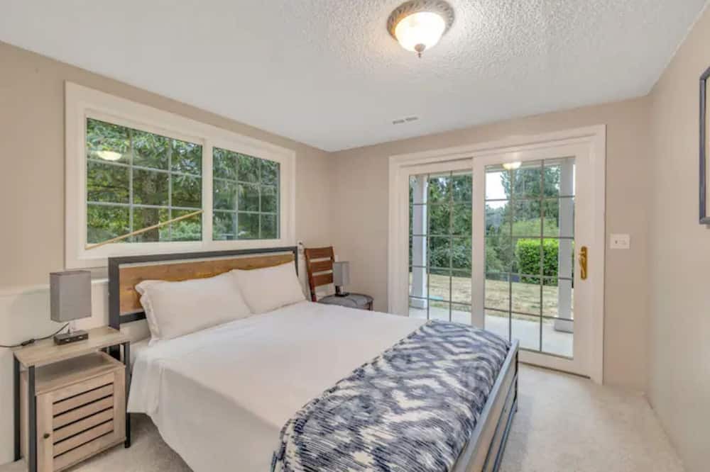 Photo of Bedroom in East Renton Highlands