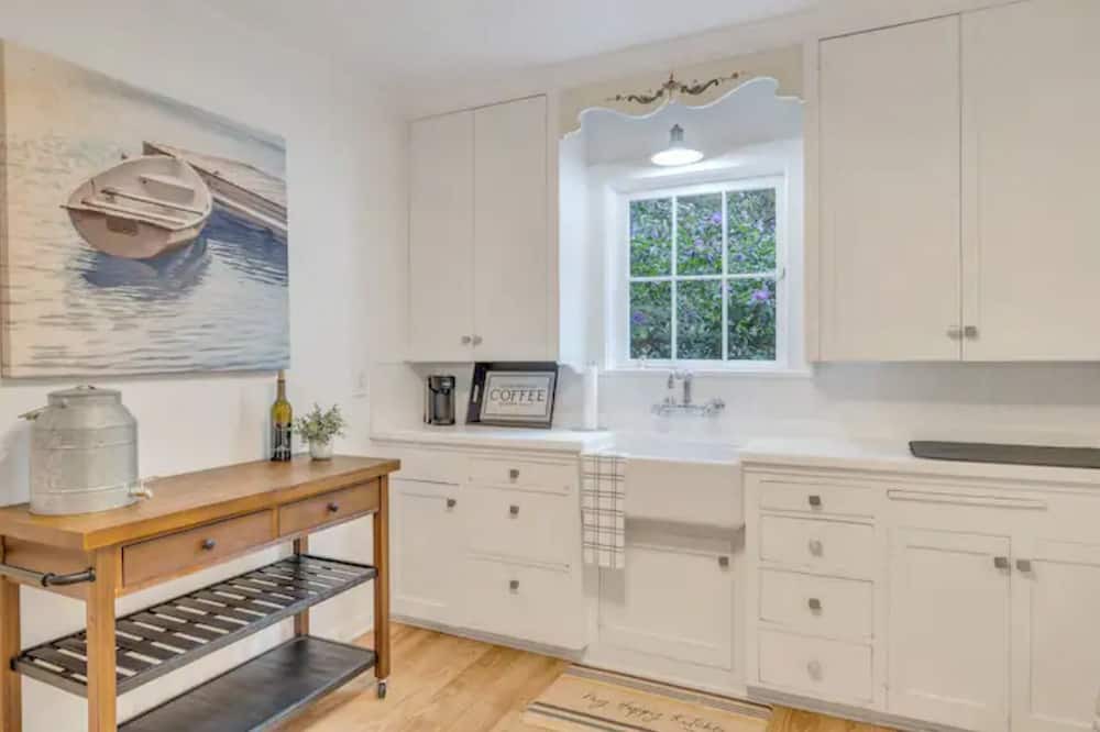 Photo of Kitchen in East Renton Highlands