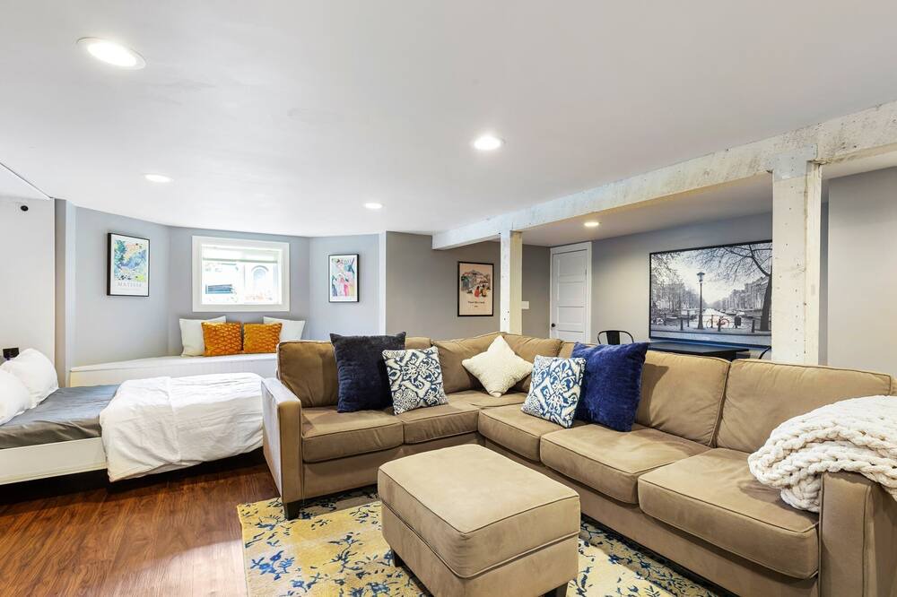 Photo of Bedroom in King