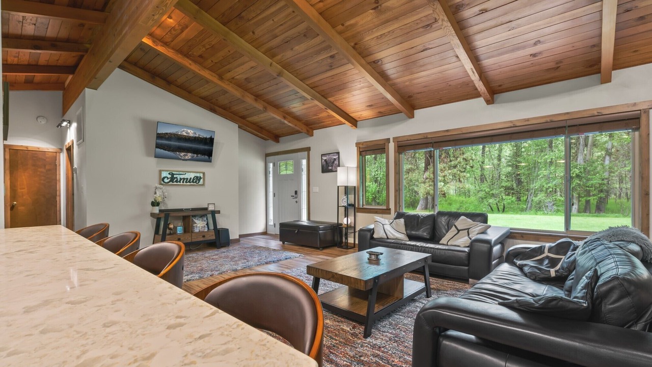 Photo of Livingroom in Naches