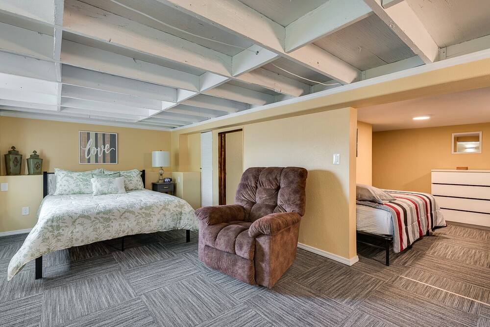 Photo of Bedroom in Manson