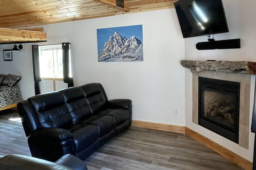Photo of Livingroom in Parker