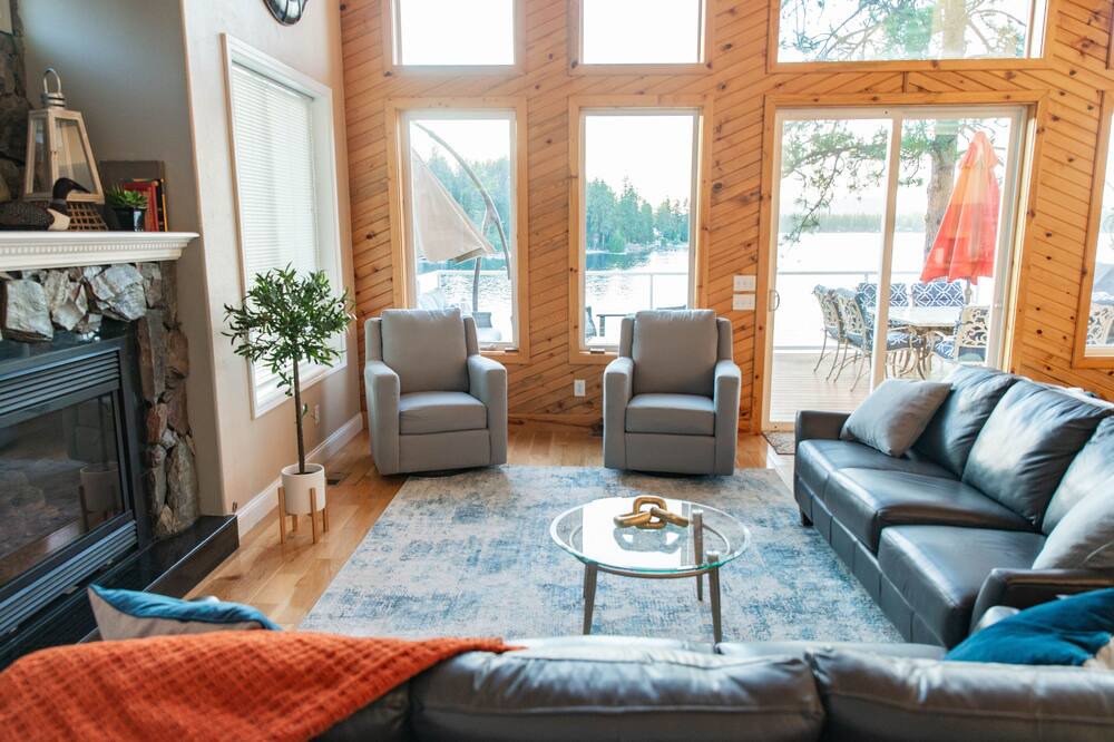 Photo of Bedroom in Loon Lake
