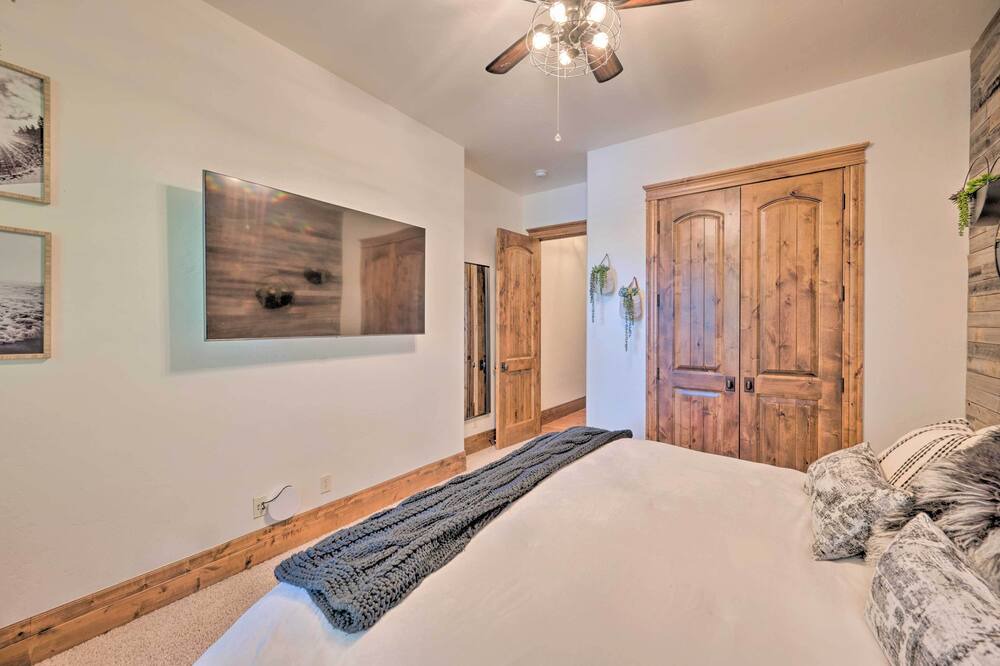 Photo of Bedroom in Eagle