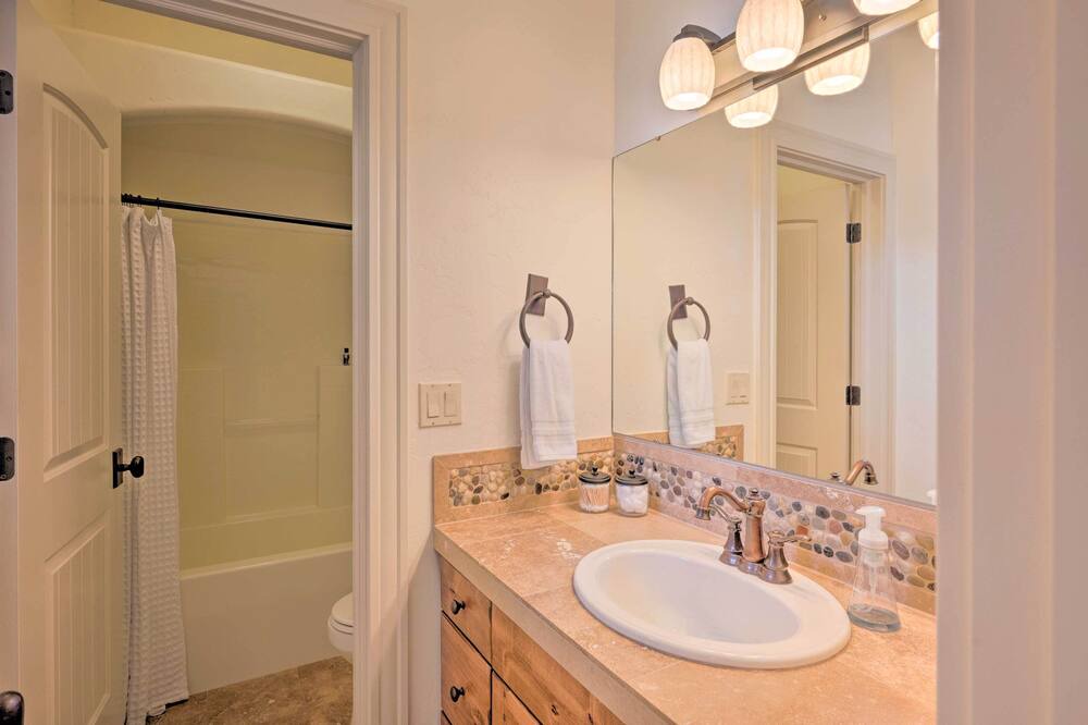 Photo of Bathroom in Eagle