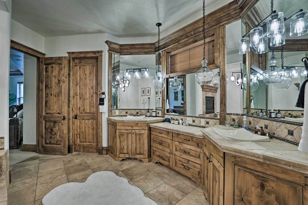 Photo of Bathroom in Eagle