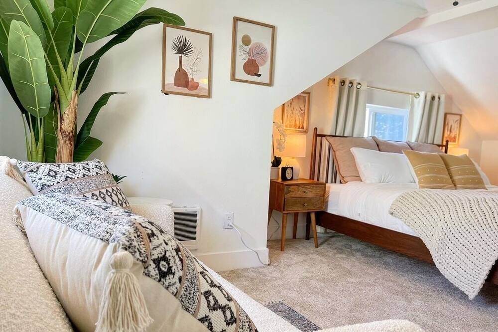 Photo of Bedroom in Central Tacoma