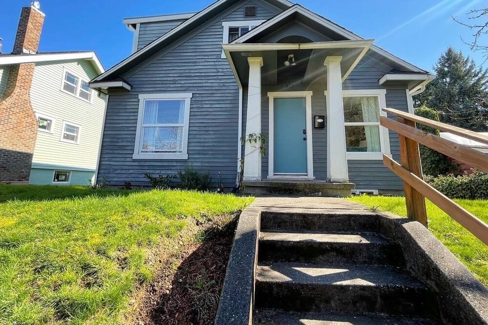 Photo of Outdoor in Central Tacoma