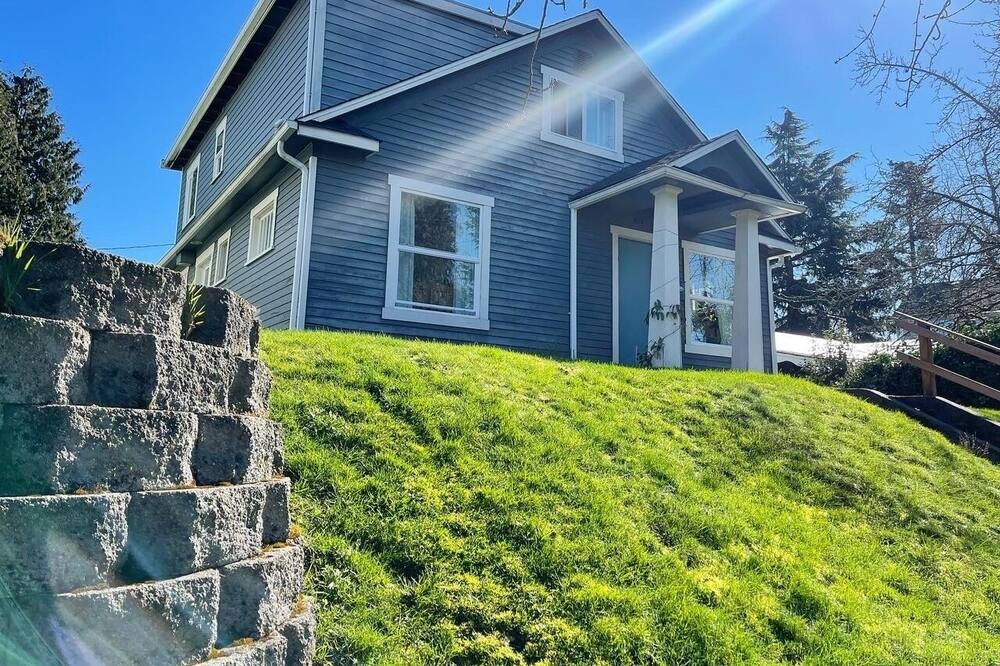 Photo of Outdoor in Central Tacoma