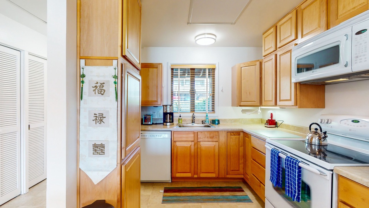 Photo of Kitchen in Port Ludlow