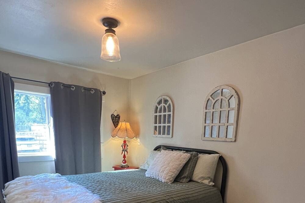 Photo of Bedroom in Camano Island