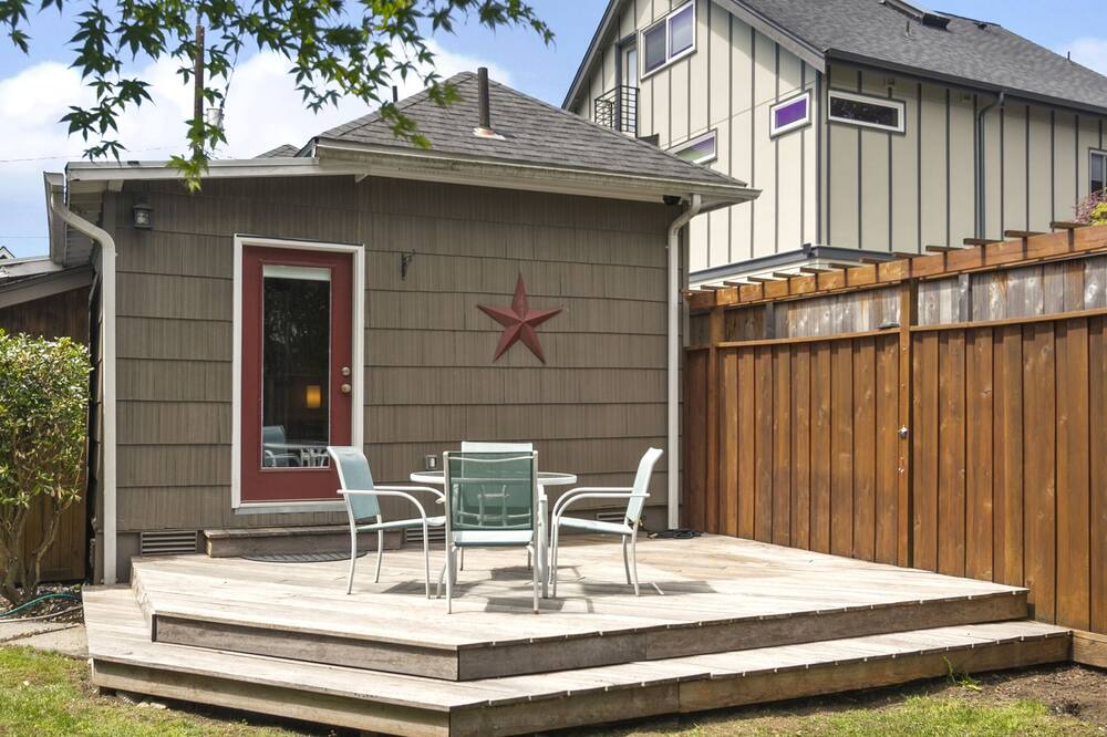 Photo of Outdoor in Ballard