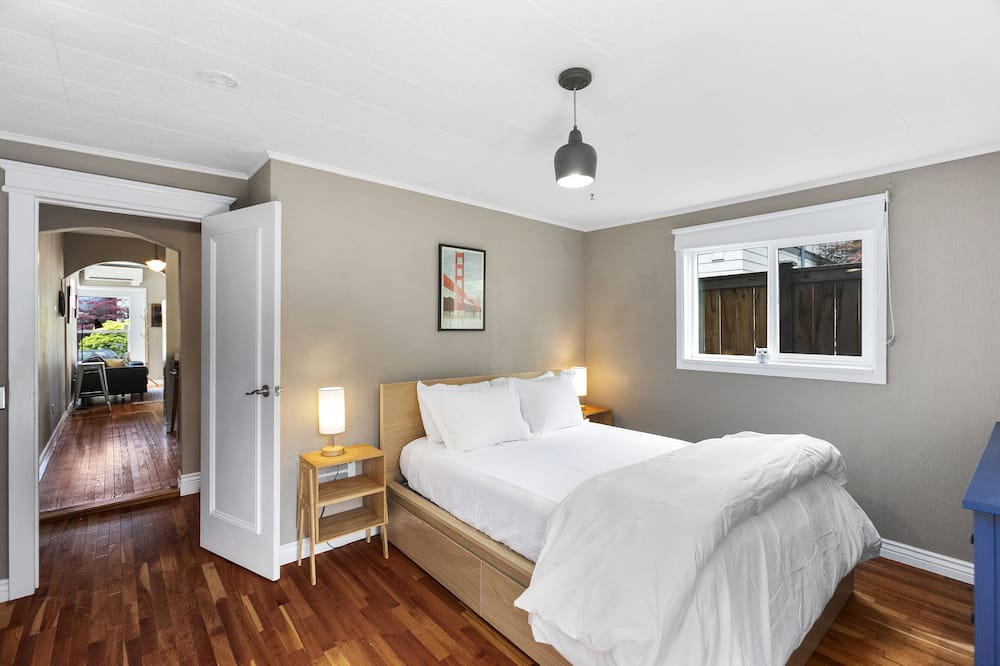 Photo of Bedroom in Ballard