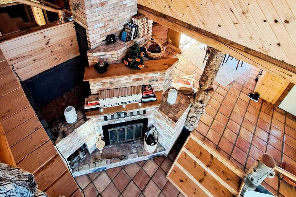 Photo of Livingroom in Game Creek