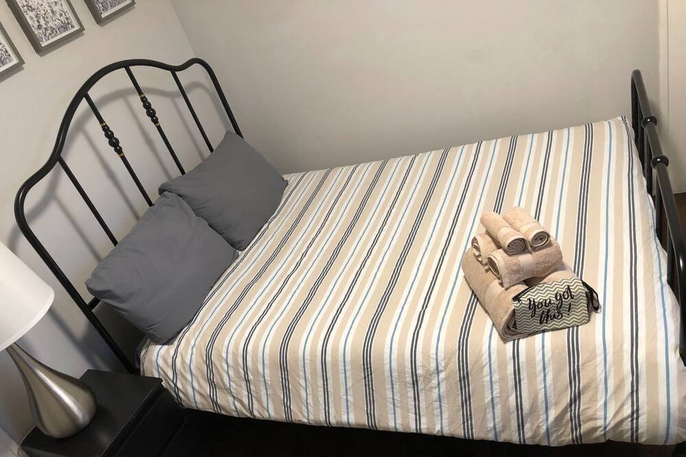 Photo of Bedroom in Greenwood
