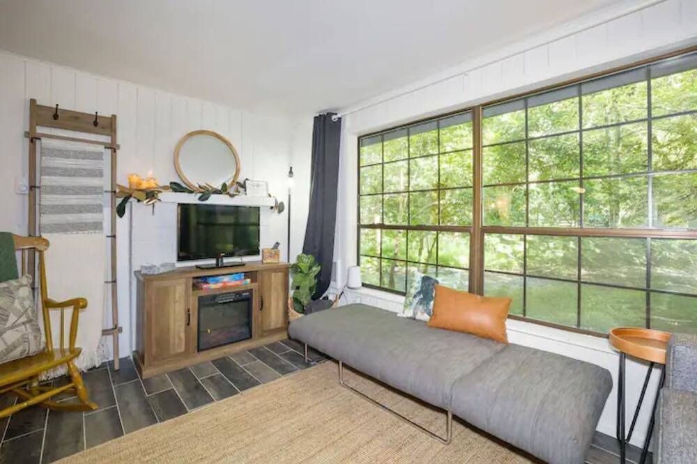 Photo of Livingroom in Hoodsport