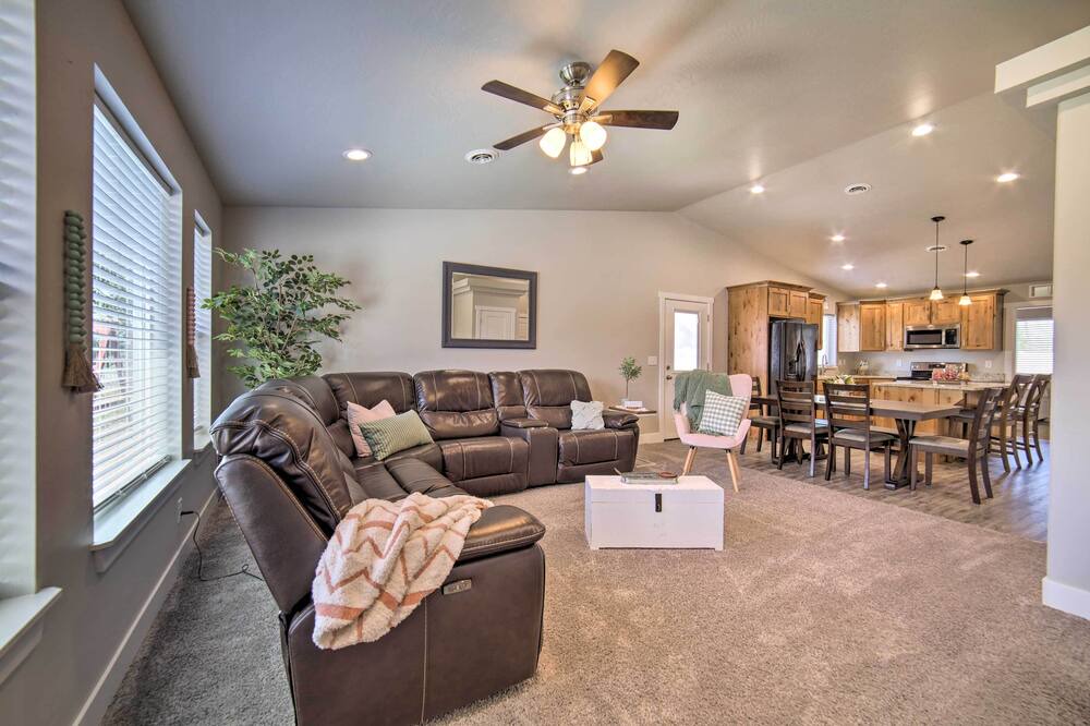Photo of Livingroom in Pocatello