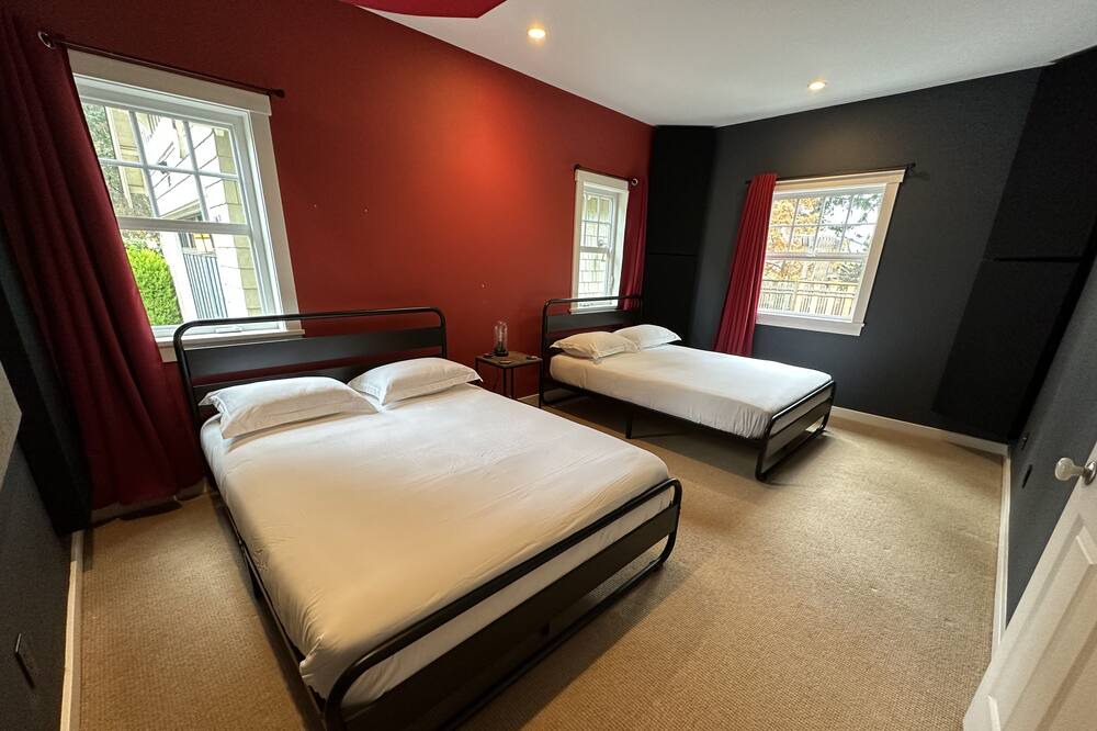 Photo of Bedroom in Bainbridge Island