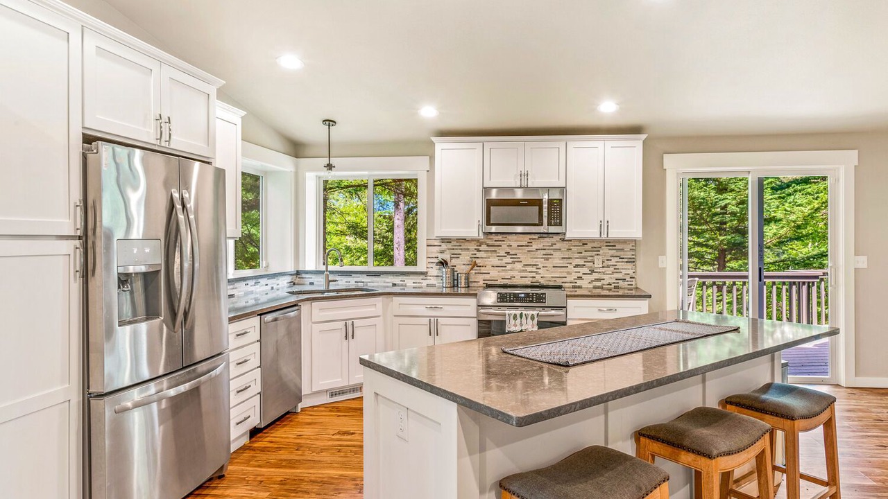 Photo of Kitchen in Longbranch