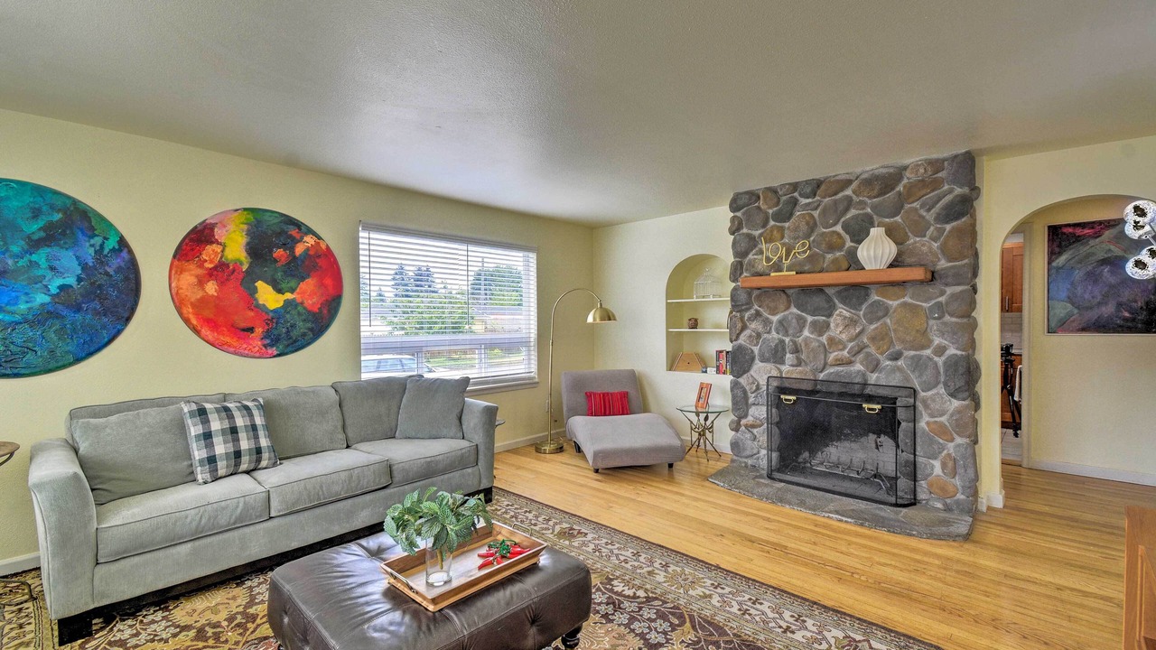 Photo of Livingroom in North End